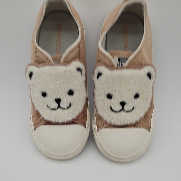 Adorable Sherpa Bear Face Kids Sneakers in Tan and White Velcro - Picture 14 of 15